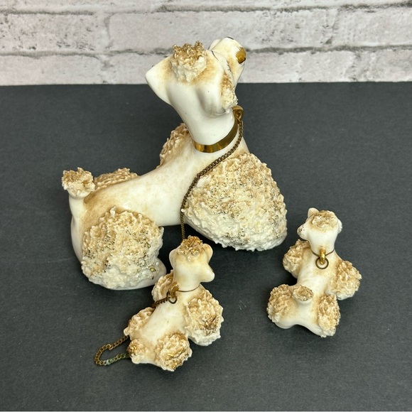 Vintage Ivory/Gold Spaghetti French Poodle Figurines Mom and 2 Puppies Japan - Picture 4 of 16